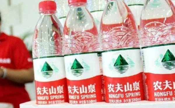 农夫山泉IPO，深度剖析瓶装水行业的生意经