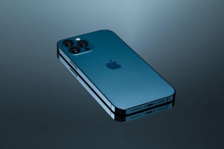 iPhone 13