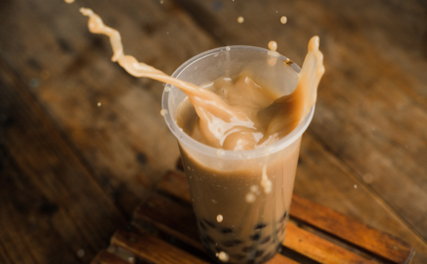 新茶饮分化：高端IPO、低端下沉、腰部内卷